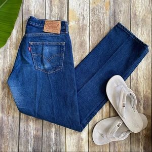 Vintage Levi’s 501 jeans timeless relaxed retro classic